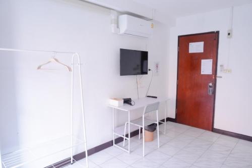 GO INN Patong Beach Phuket - โกอินน์ ป่าตอง บีช  - 숙소 외관