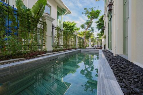 مسبح, La isla Apartments & Villas - Sea View & Fireworks Phu Quoc in جزيرة فو كوك