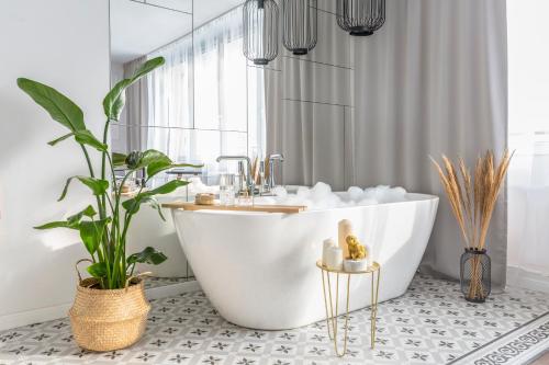 Stylowy Apartament z Wanną Warszawa okolice Starego Miasta, Varsavia