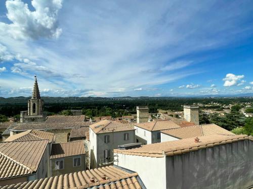 外部景觀, Medieval Convent Home In Provencal Village in 巴邦塔納