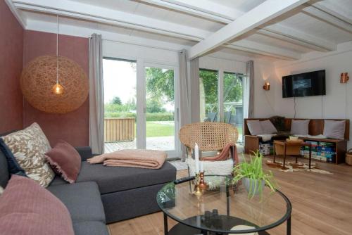 Vista exterior, Renovated Home Near Beach in Orsted