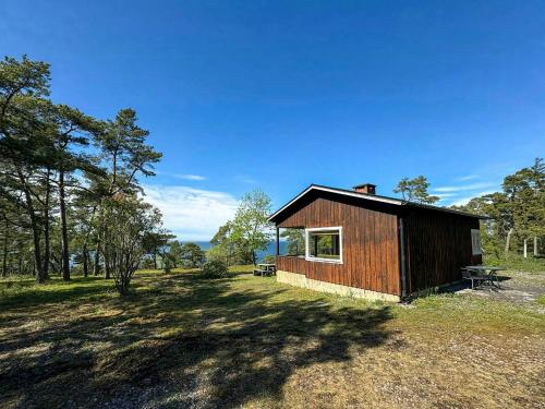 Фасада на хотела, Secluded Cottage Between Nature Reserves in Burge