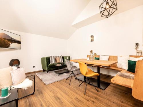 Apartment in Strass im Zillertal in a beautiful setting in Strass im Zillertal, Österreich