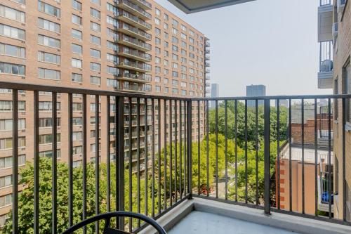Blueground Manhattan Valley balcony nr Central Park NYC-1964, New York (Foto 6)