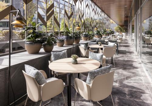 Balcony/terrace, Ilunion Atrium Hotel in Ciudad Lineal