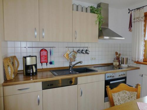 köök, Gemutliche Alpenwohnung in Altenau in Saulgrub