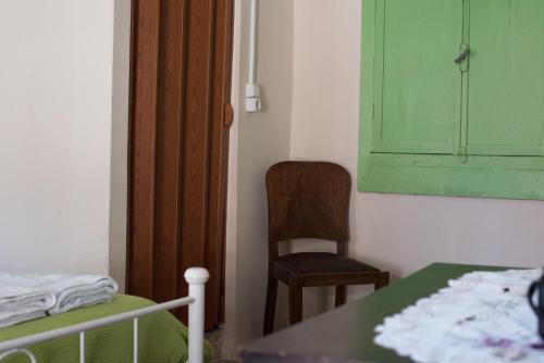 Antisthenes Guesthouse - image 2