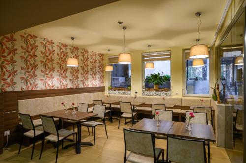 Garni Hotel Zenit in นอวีซาด