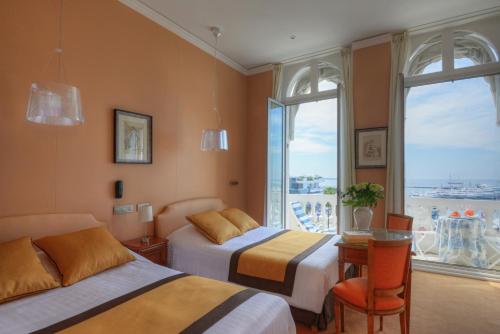 Kilátás, Splendid Hotel in Cannes