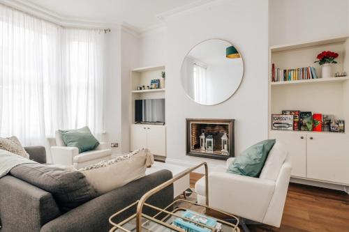 Modern 5-bed Home in Maida Vale, Londres
