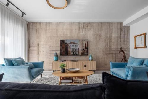 Facilities, Luxurious Central Raanana Flat with Terrace in Raanana