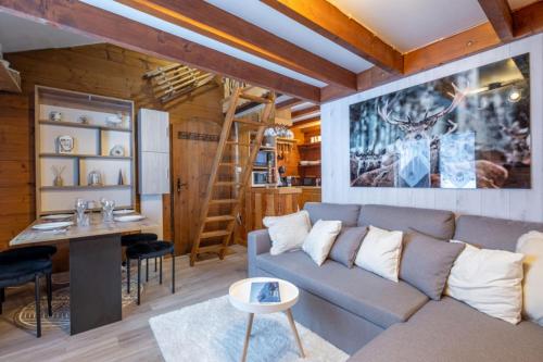 Campeggio - Chamonix-Mont-Blanc -  - Le Mazot - mezzanine with nice view - Image #1
