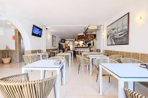 Hostal Marino - image 2