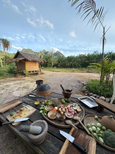 Restaurant, Khaosok Eco House in Phanom