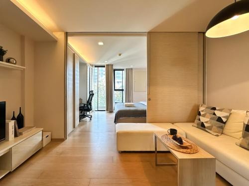 Stylish Downtown 1BR - Ultra Fast WiFi - BTS ThongLor, Bangkok