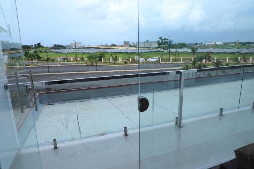 Kilátás, Aura Airport Hotel in Kochi