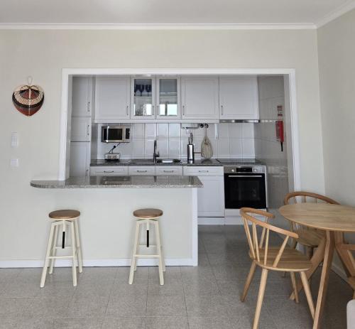 ห้องครัว, Azulmaris - Direkt am Strand in Vila Chã - Terrasse und Meerblick (Azulmaris - Direkt am Strand in Vila Cha - Terrasse und Meerblick) in วิลลา โด คอนเด
