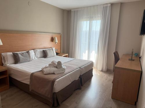 2 twin beds