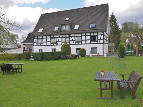 Wohnung in Silbecke mit Pool und Wald