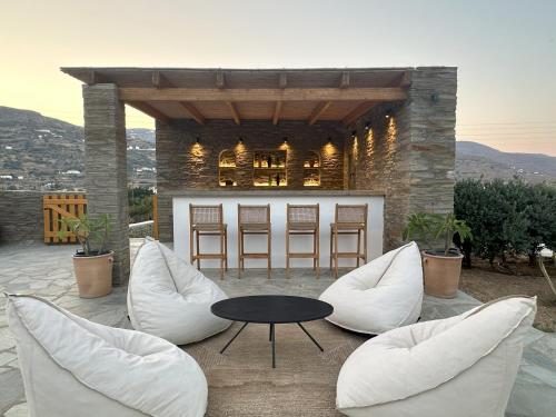 Ammos Andros Accommodation in Ormos Korthiou (Cyclades)