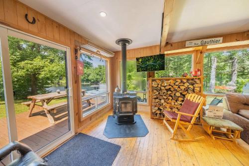 Spa & Waterfront Relaxation - Le Chalet EDGAU, Saint-Alban (fotografie 7)