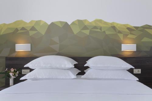 2 twin beds