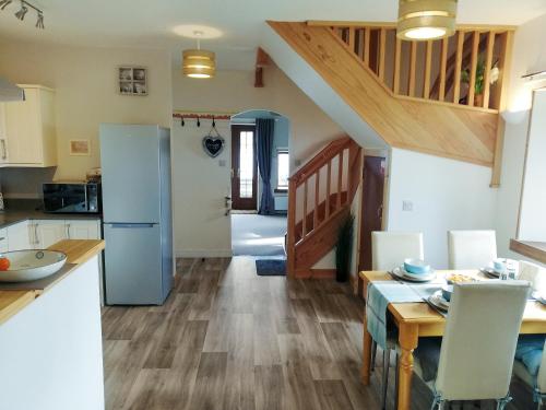外部景觀, St Brighs in 丁沃爾