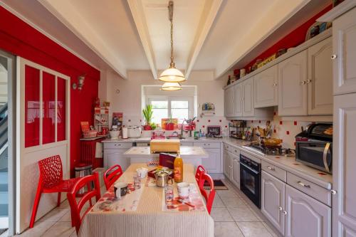 Konyha, Ty Provans e Breizh - Maison pour 12p in Audierne