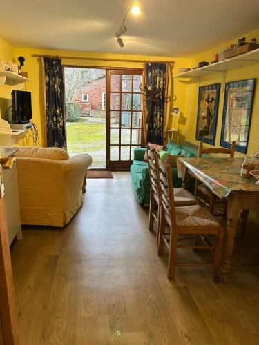 Annexe in Broomfield Barn in Eaton