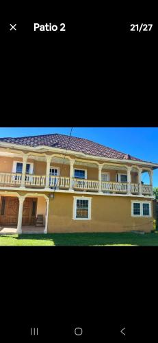 Beautiful home with pool in Mandeville