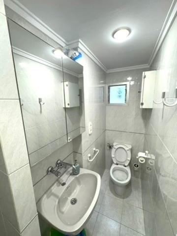 1st Line Beach Direct Access Private Parking, Valencia (foto 10)