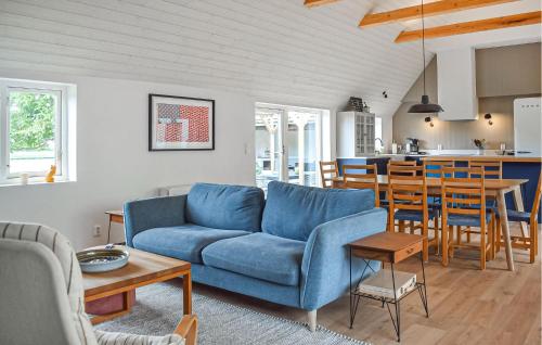 3 Bedroom Lovely Home In Hammenhog in Glimminge