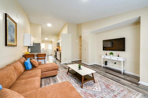 Easy ECU Access Quiet Modern Home with Patio! in Wilson Acres