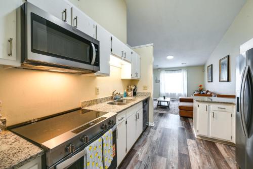 Easy ECU Access Quiet Modern Home with Patio! in Wilson Acres