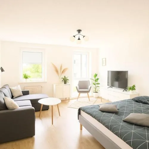 Charmantes Apartment mit Stellplatz WLAN Netflix Nähe Bahnhof in Zwickau, Deutschland