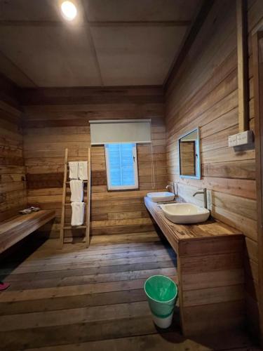 Sisipan Island Resort in Pulau Bum Bum