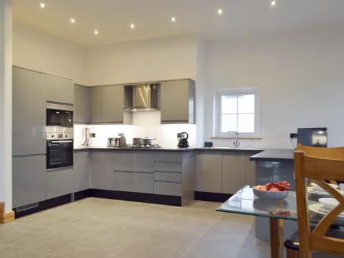 Vista exterior, Stambar in Fishguard