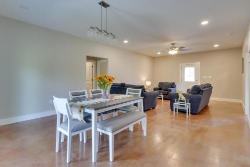 1 Mi to Lake LBJ: Peaceful Home w/ Patio & Yard! in Granite Shoals (TX)