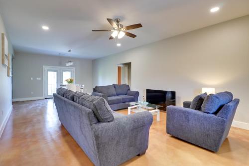 1 Mi to Lake LBJ: Peaceful Home w/ Patio & Yard! in Granite Shoals (TX)