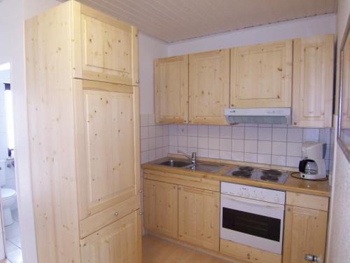 Ferienhaus Waldblick, 65 qm, 2 Schlafzimmer in Bad Wünnenberg, Deutschland