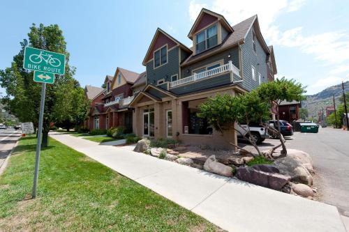 270 E College Drive Unit 206 in Durango, USA