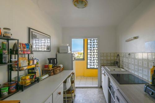 Charming T3 with balcony and view, Marseille (photo 9)