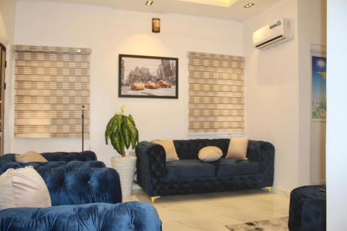 Flixx & Flixx Apartments - Eleyele Ibadan, Ibadan (photo 3)