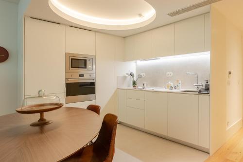 Breathtaking Loft in Award-Winning Building, Porto (photo 11)