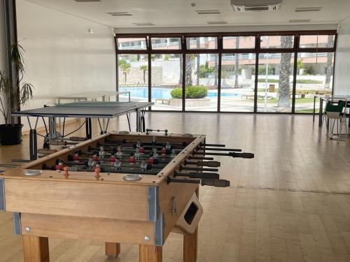 Lux Apt in Priv Condo with Pool, near Beach, Parking & Easy Access to Lisbon, Parede (zdjęcie 10)