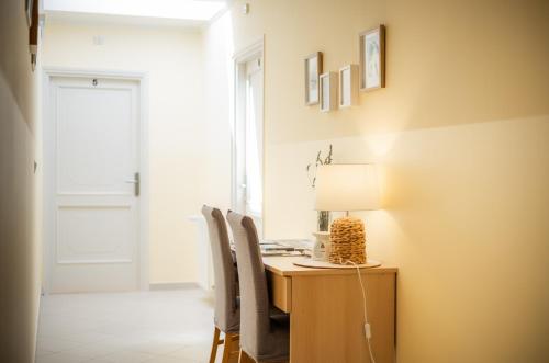 ทัศนียภาพภายนอกโรงแรม, Regia Panzió (Regia Panzio) in ฮาลาสซี