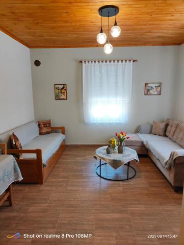 Villa Stella gîte à louer Áno Drosiní