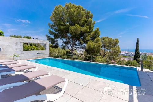 Cool & Modern Villa Giovanna with Air Conditioning, Private Pool & Sea Views, Ситжес (фото 2)
