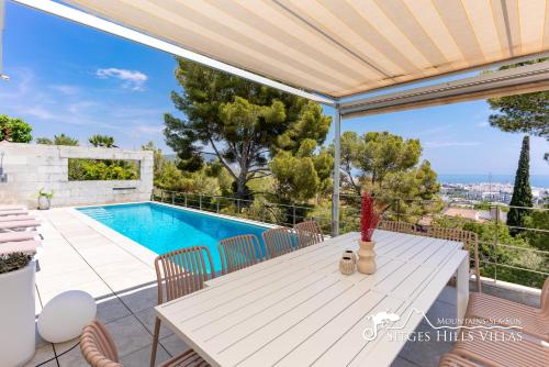 Cool & Modern Villa Giovanna with Air Conditioning, Private Pool & Sea Views, Ситжес (фото 4)
