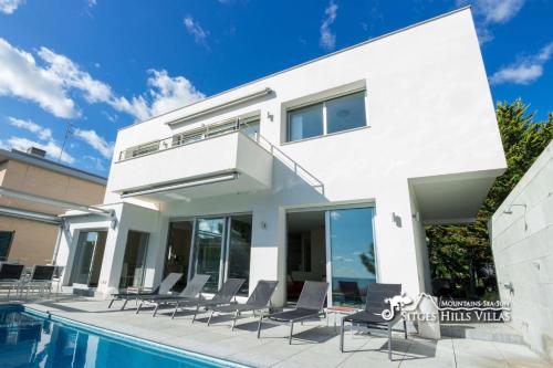 Cool & Modern Villa Giovanna with Air Conditioning, Private Pool & Sea Views, Ситжес (фото 8)